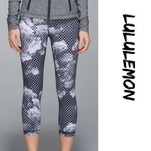 Lululemon capris.